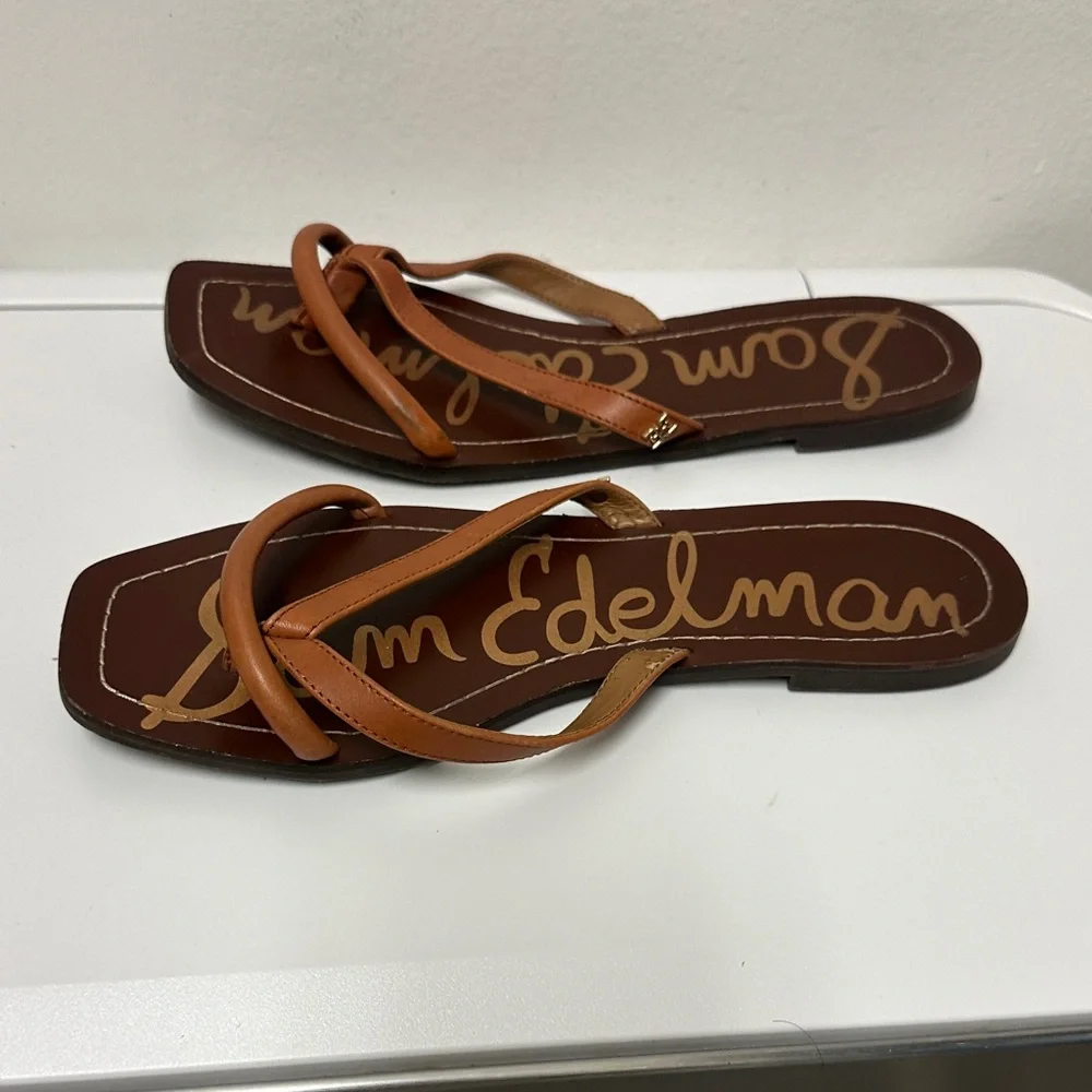 Sam Edelman Tan Strappy Sandals, PreOwned with some peeling on the right leg (8) - Picture 6 of 9